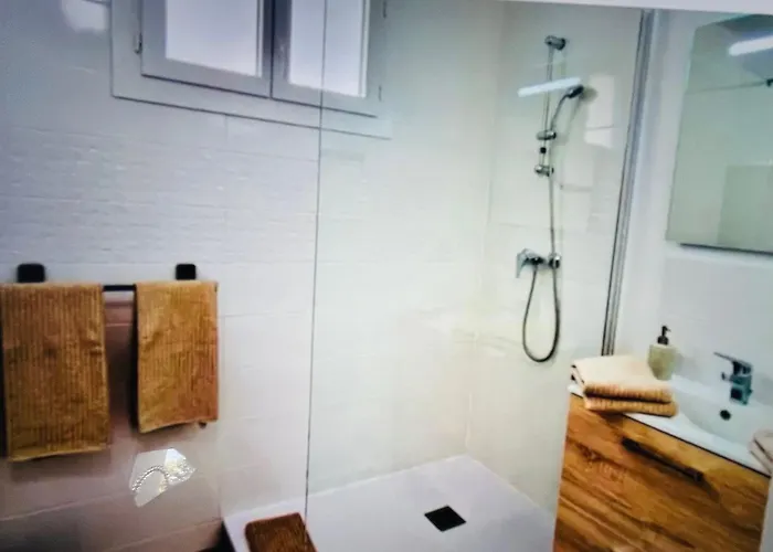 Climatise Aux Plages 1 *